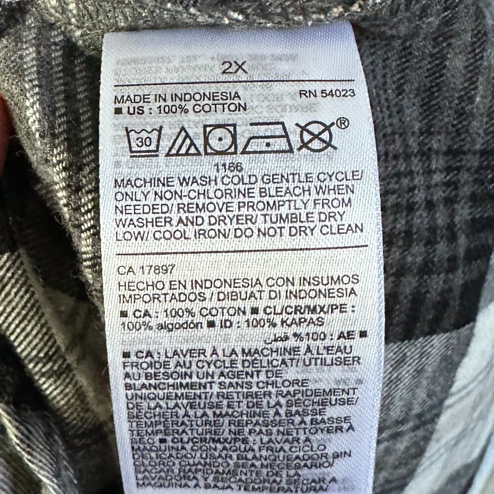 Women's 2X Old Navy Gray Plaid The Classic Flannel Button Down Shirt 100% Cotton - Picture 6 of 7